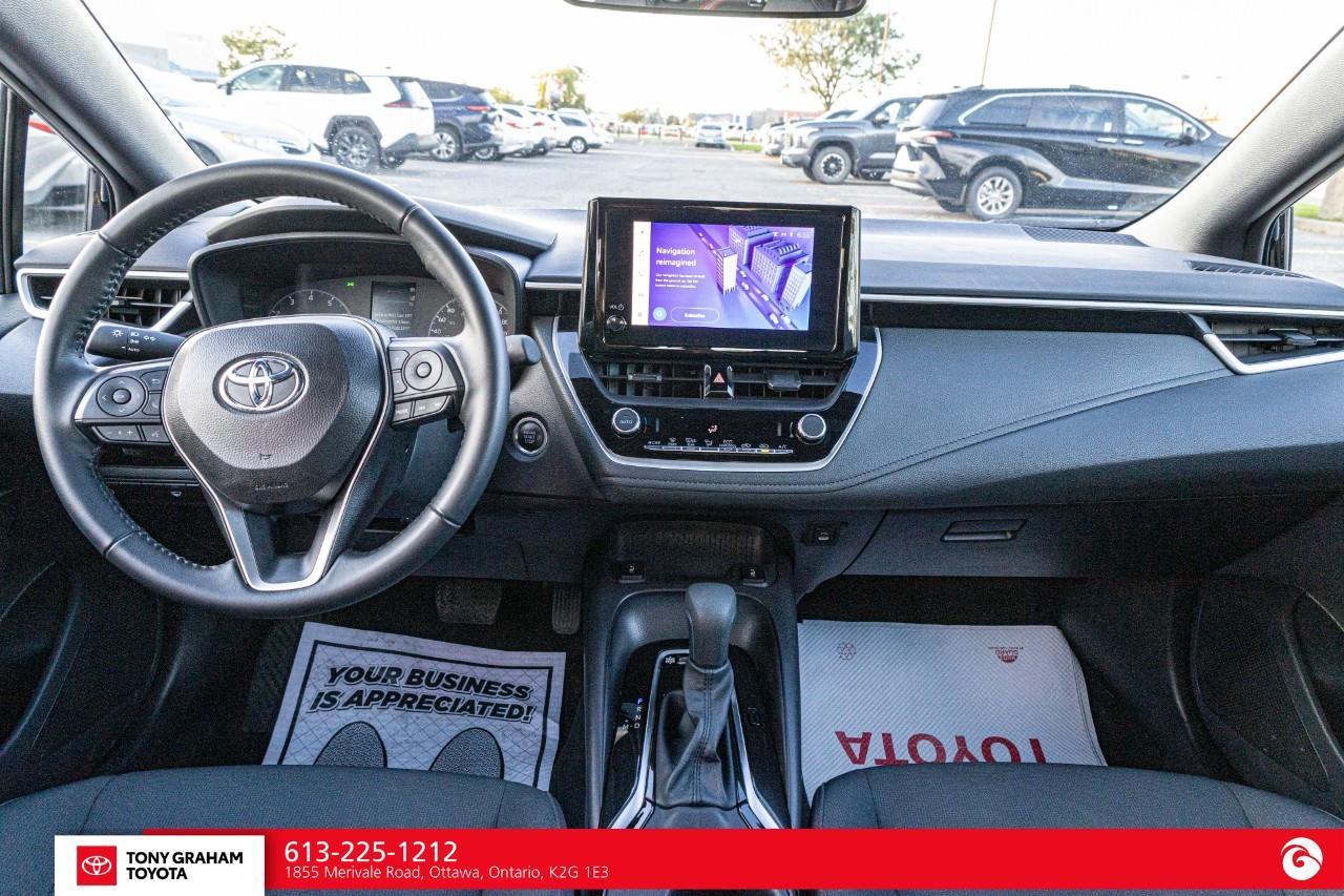 2025 Toyota Corolla SE Photo