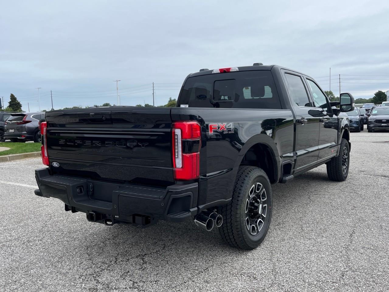 2027 Ford F-250 Platinum Photo