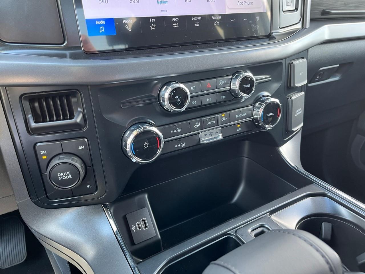 2026 Ford F-150 XLT Photo