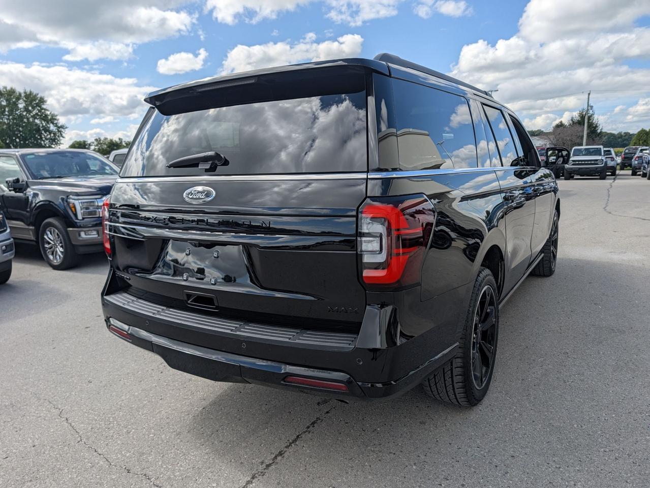 2022 Ford Expedition 4X4 Photo4