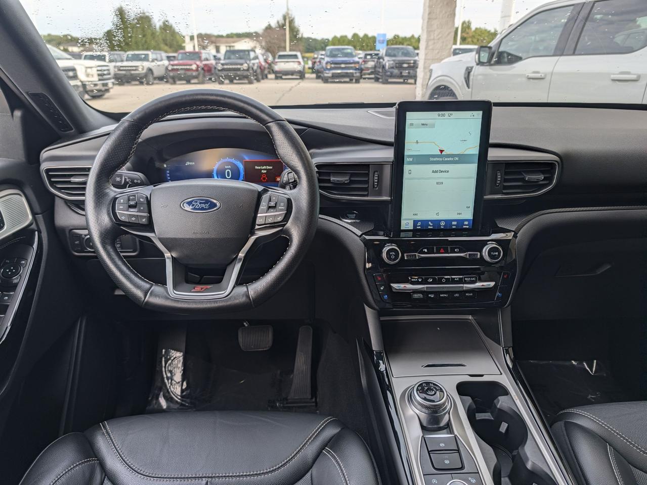 2022 Ford Explorer ST 4WD Photo