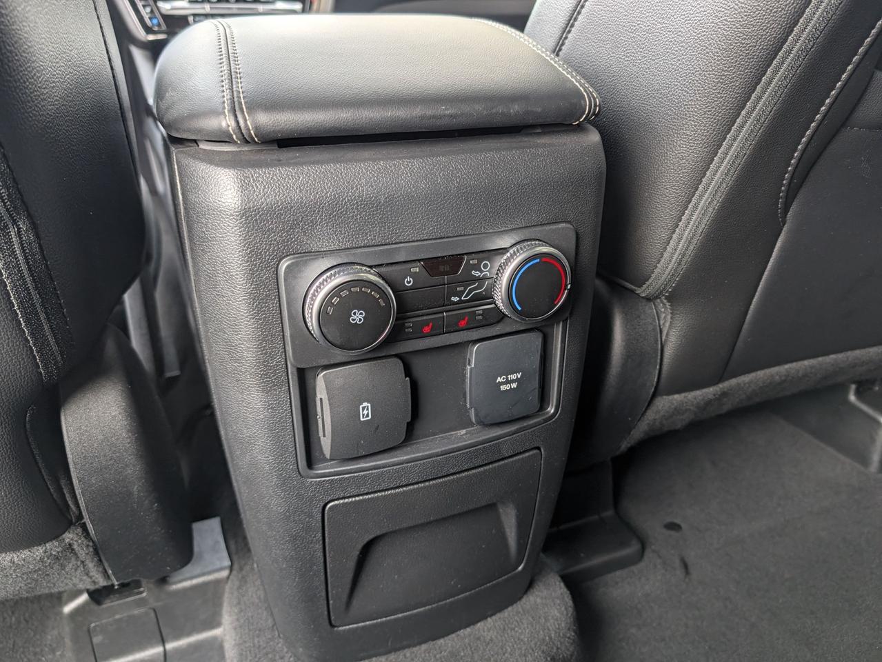 2022 Ford Explorer ST 4WD Photo