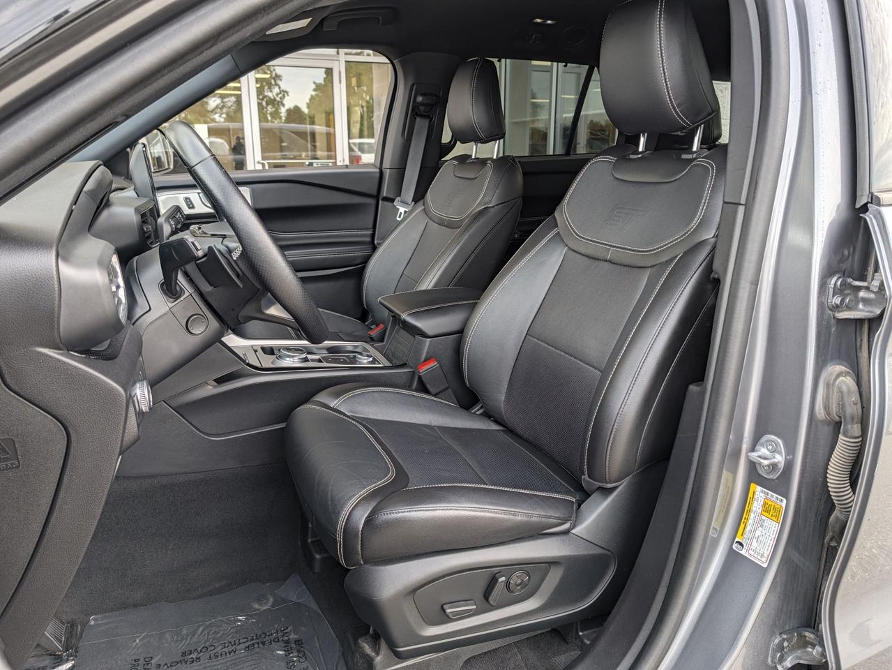 2022 Ford Explorer ST 4WD Photo