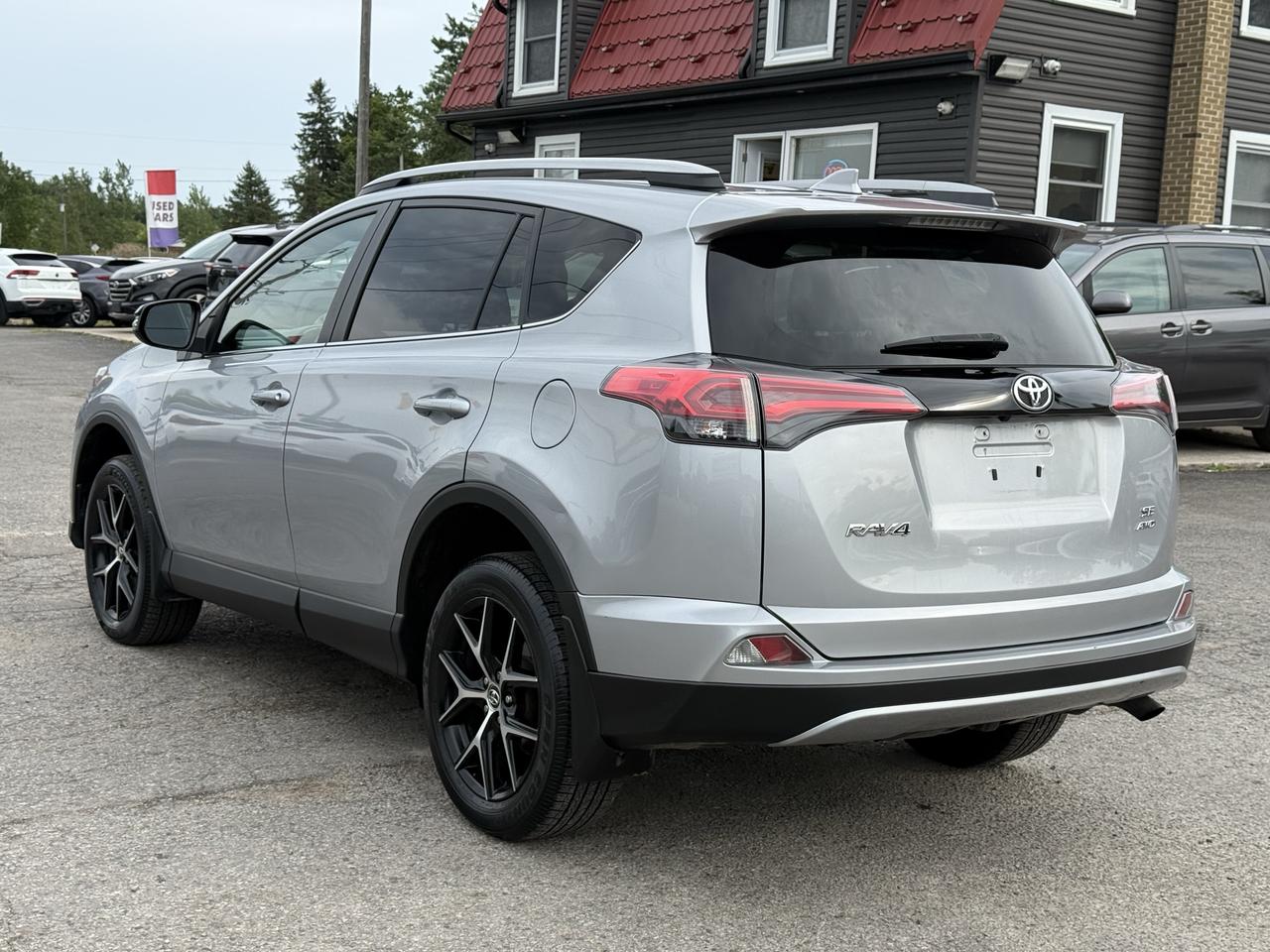 2018 Toyota RAV4 LEATHER ONLY 50km Photo