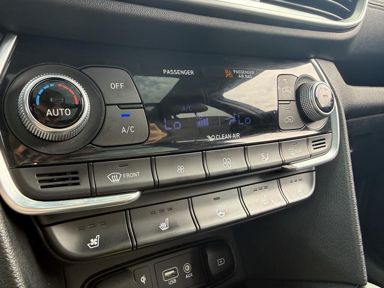 2019 Hyundai Santa Fe 2.0T Ultimate AWD Photo