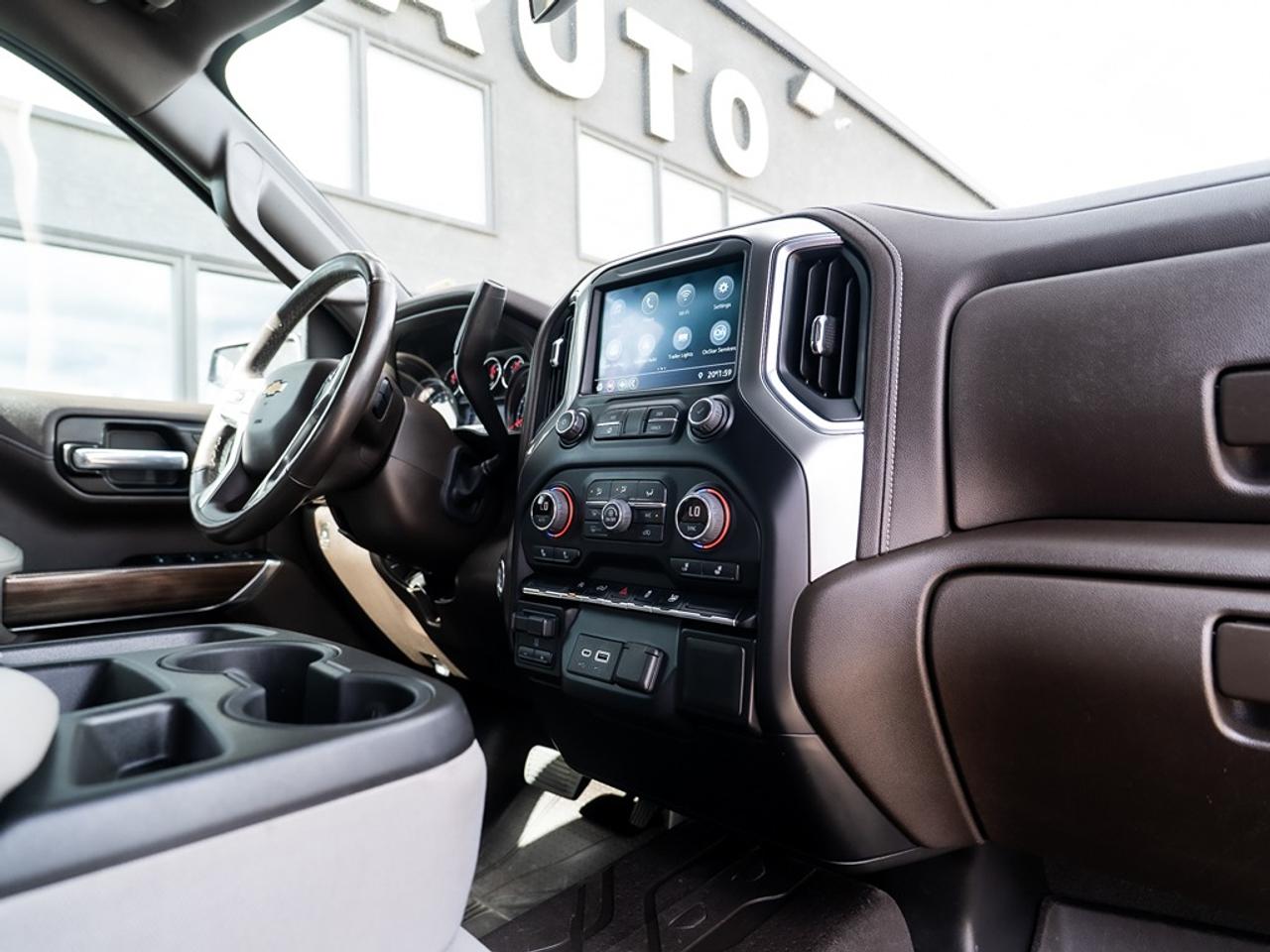 2021 Chevrolet Silverado 1500 4WD Crew Cab LT Photo41