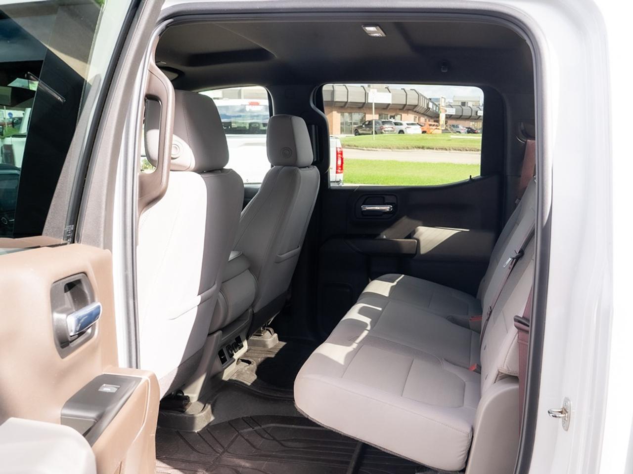 2021 Chevrolet Silverado 1500 4WD Crew Cab LT Photo37