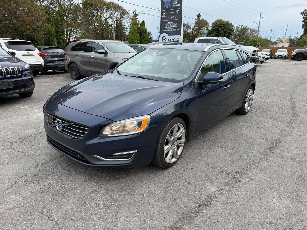 2015 Volvo V60 2015.5 4dr Wgn T5 Drive-E Premier FWD - Photo #3