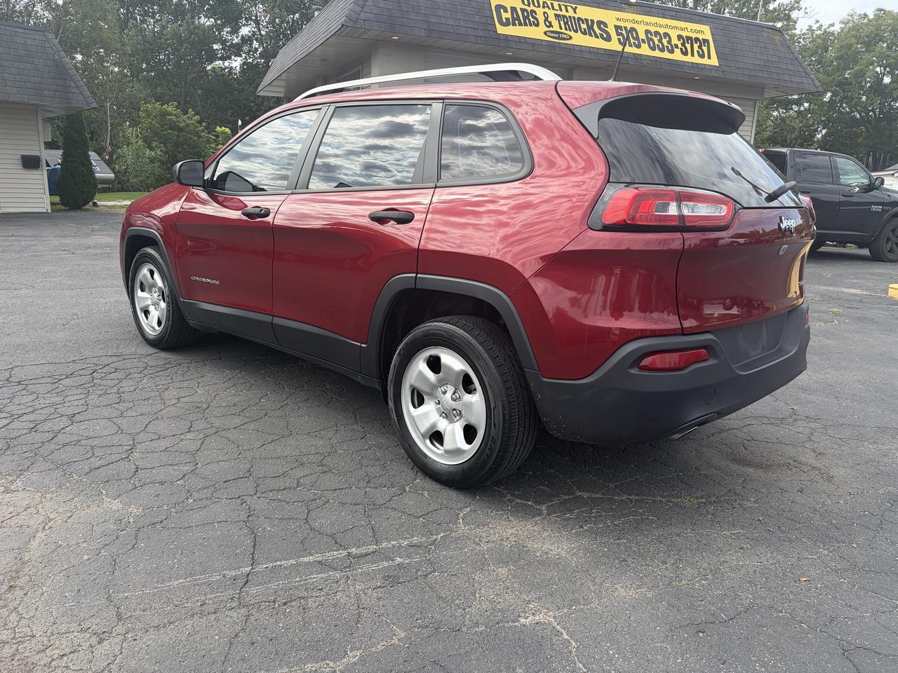 2017 Jeep Cherokee Sport-Excellent Service Records-Locally Owned! Photo
