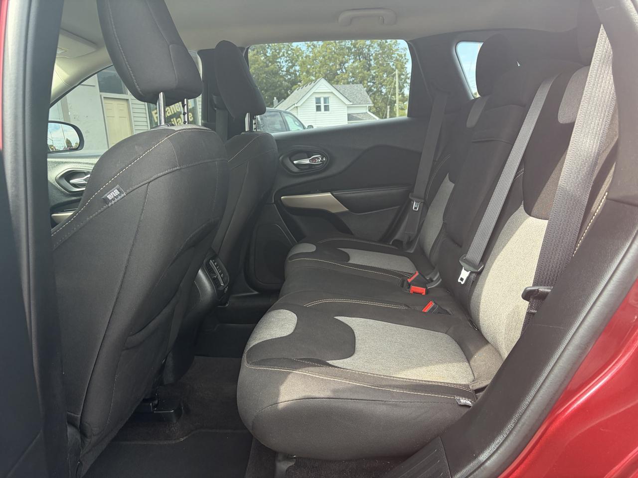 2017 Jeep Cherokee Sport-Excellent Service Records-Locally Owned! Photo