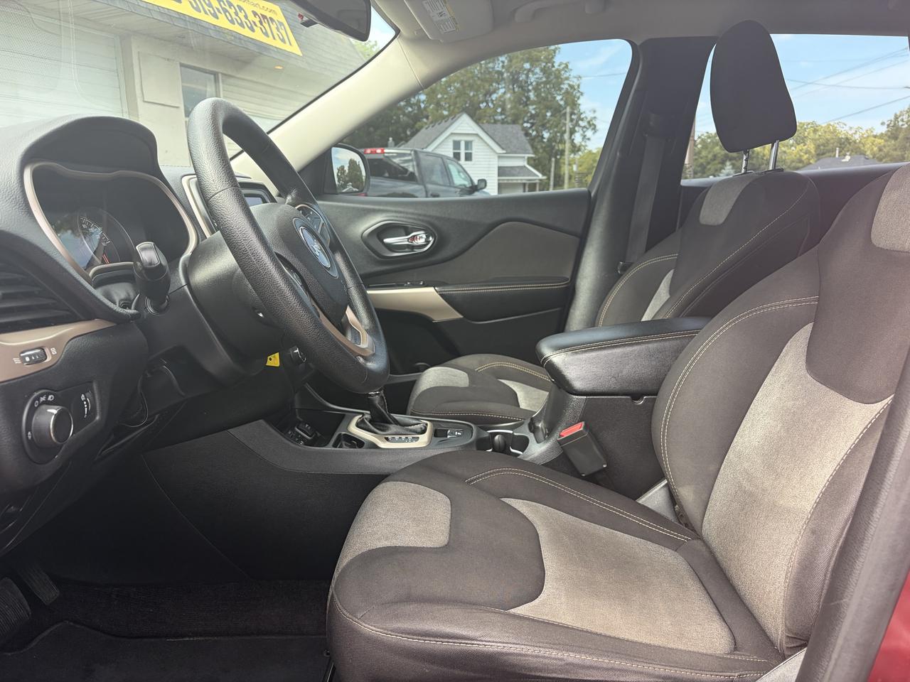 2017 Jeep Cherokee Sport-Excellent Service Records-Locally Owned! Photo
