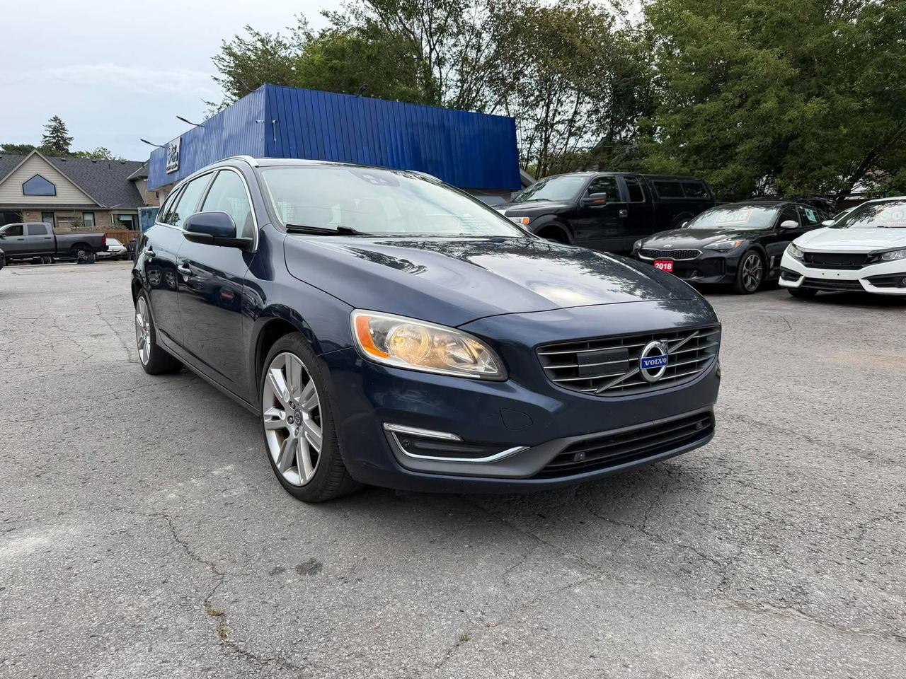 2015 Volvo V60 2015.5 4dr Wgn T5 Drive-E Premier FWD - Photo #1