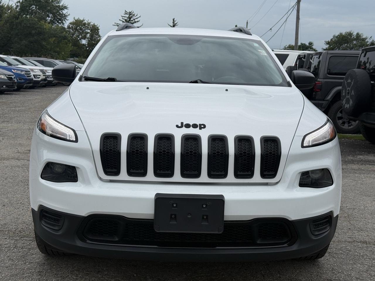 2018 Jeep Cherokee Altitude FWD Photo