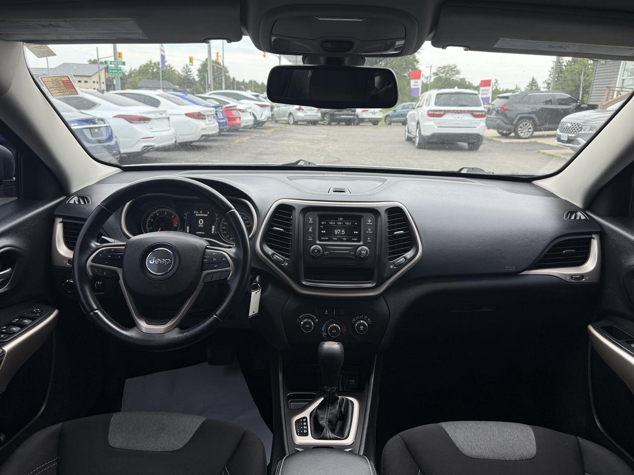 2018 Jeep Cherokee Altitude FWD Photo