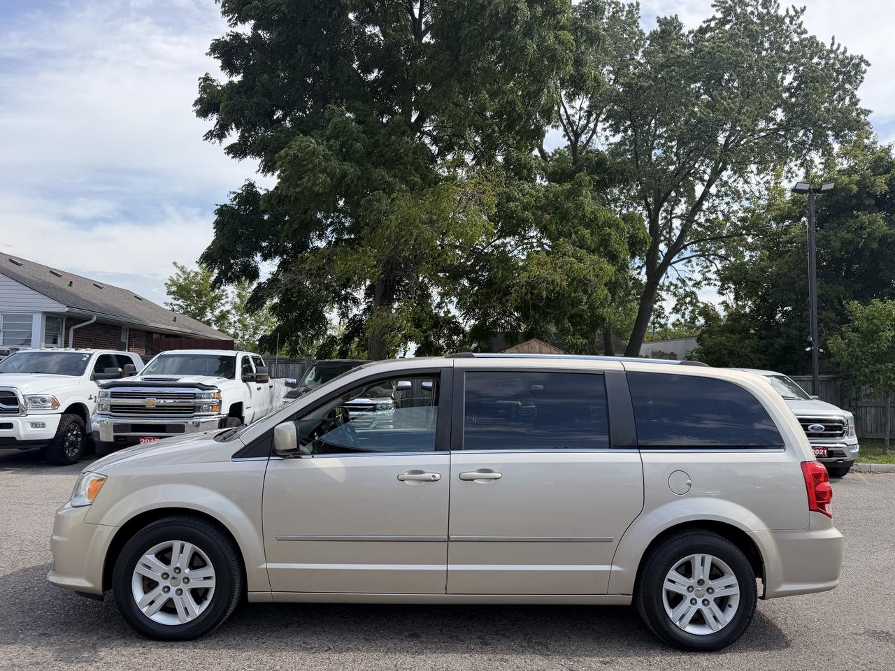 2012 Dodge Grand Caravan Crew | Bucket Seats | Well Maintained Photo
