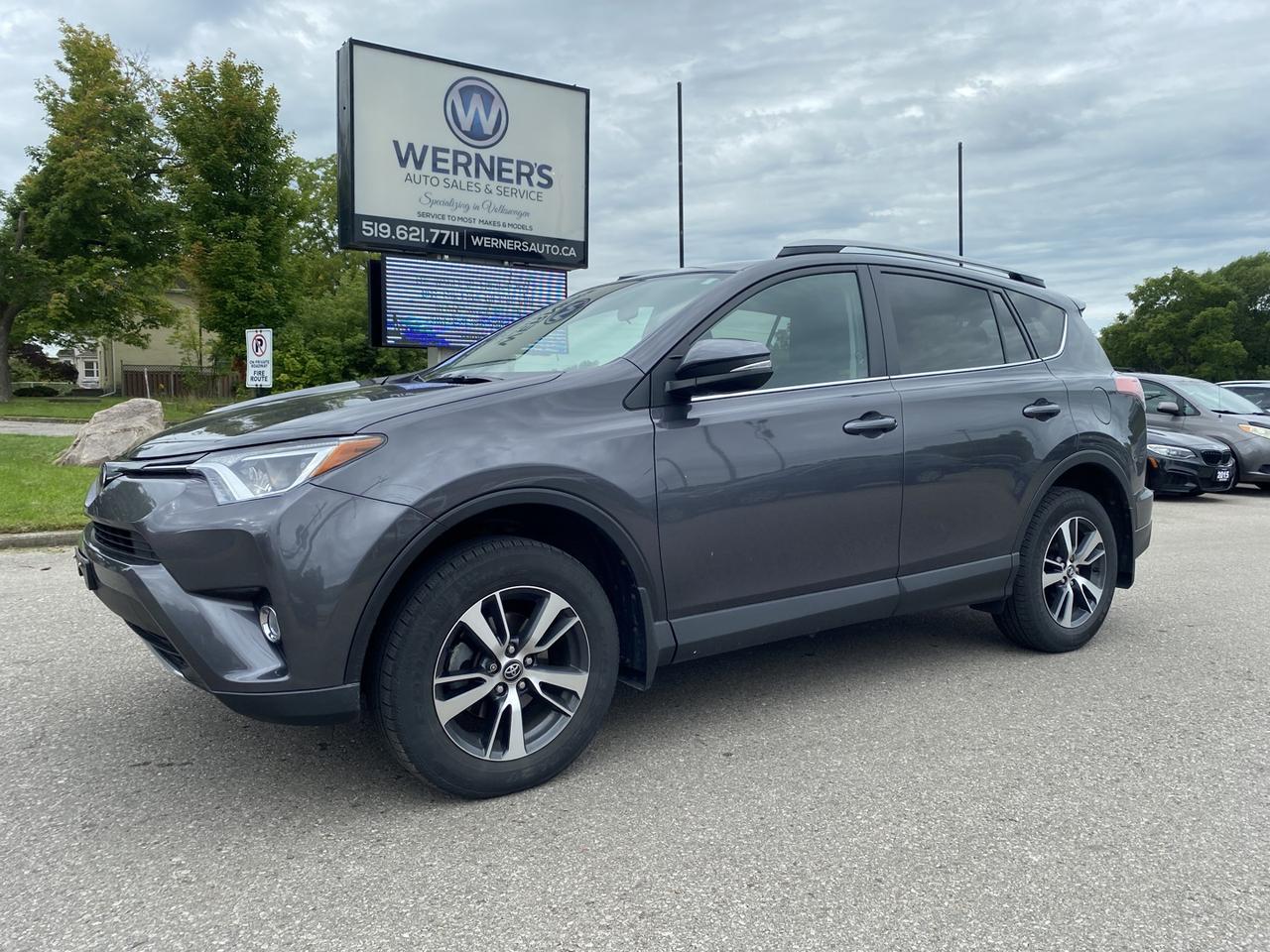 2017 Toyota RAV4 XLE FWD