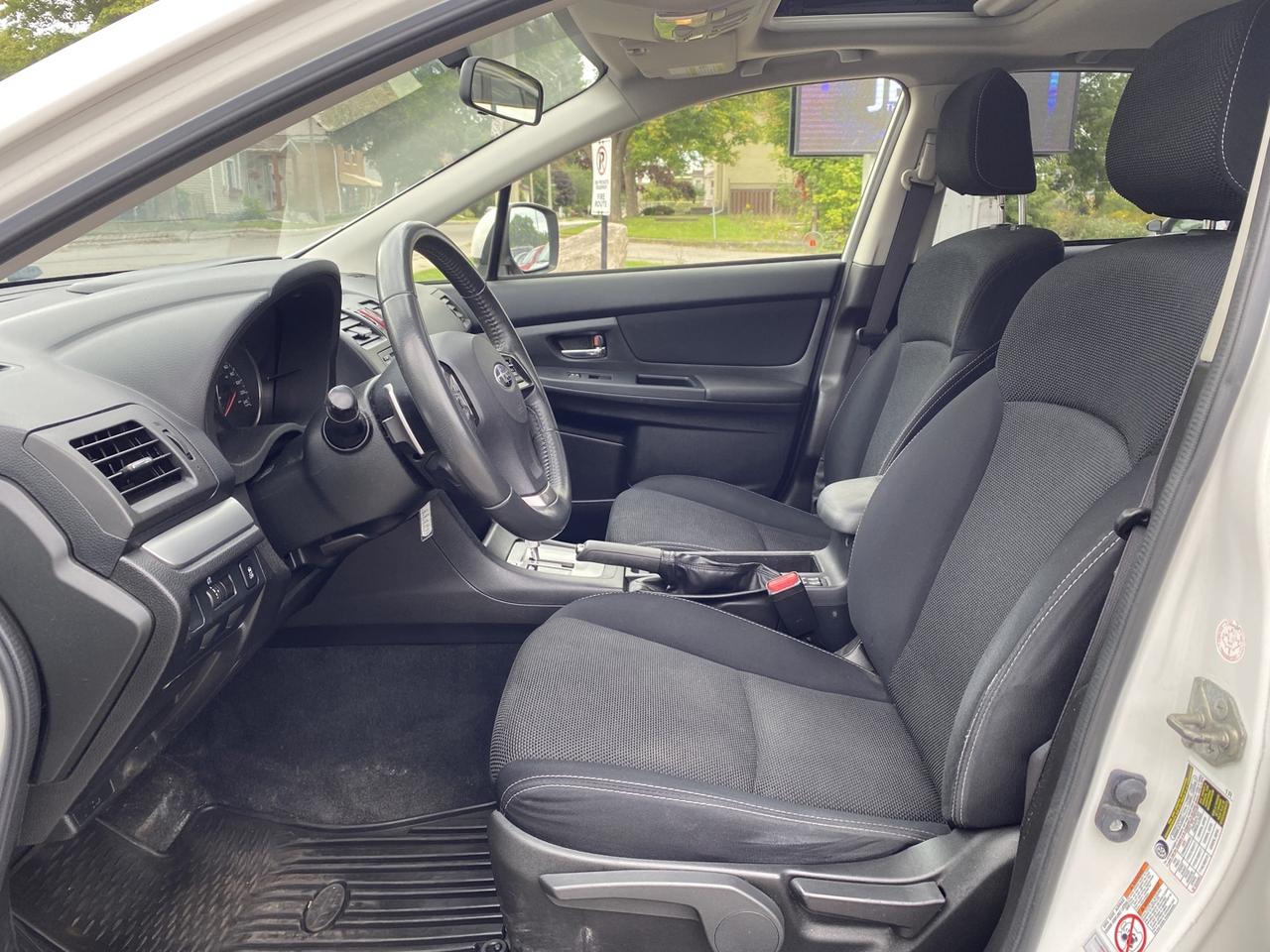 2013 Subaru XV Crosstrek 2.0 Premium - Photo #6