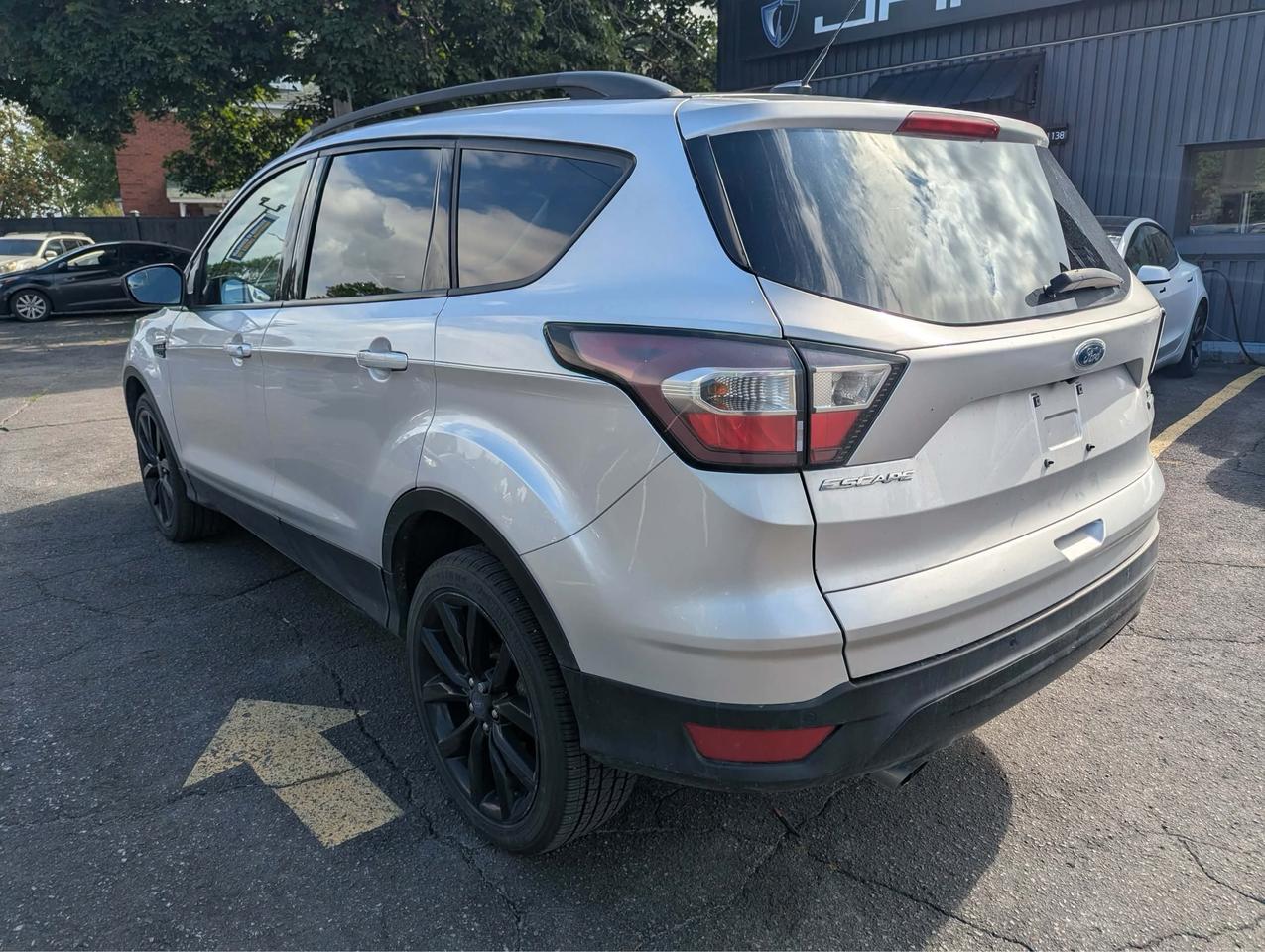 2017 Ford Escape SE Photo