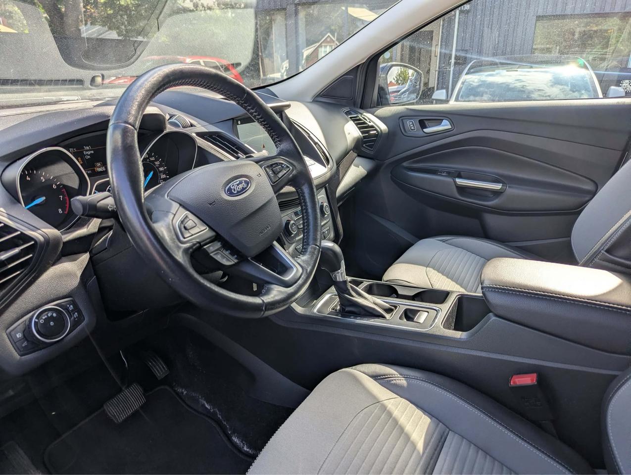 2017 Ford Escape SE Photo