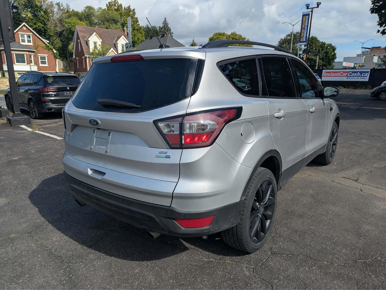 2017 Ford Escape SE Photo