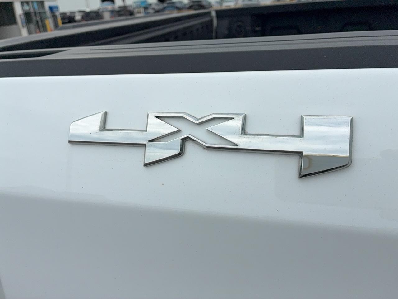 2023 GMC Sierra 1500 4WD Pro Reg Cab  2.7L4cylGas 8'Box Photo