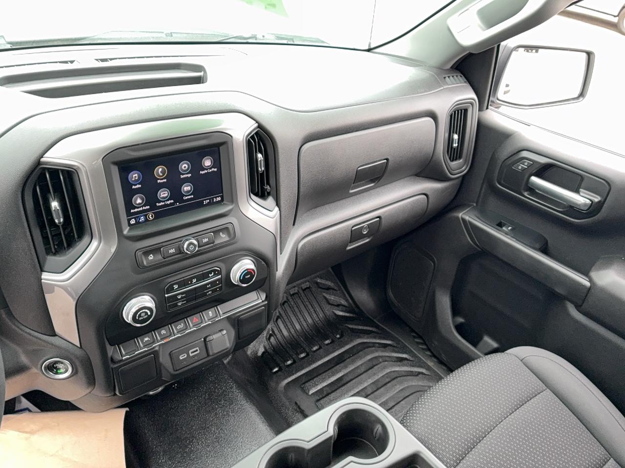 2023 GMC Sierra 1500 4WD Pro Reg Cab  2.7L4cylGas 8'Box Photo