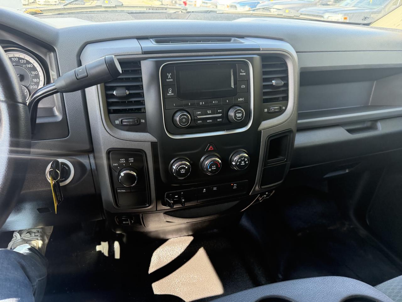 2018 RAM 2500 Crew Cab | 6.4L HEMI | Clean CARFAX Photo
