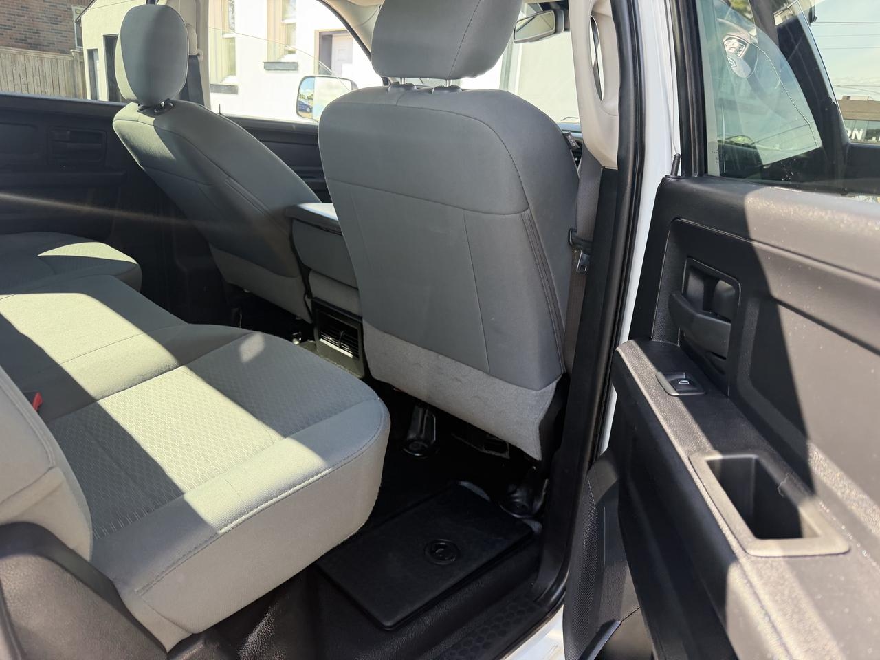 2018 RAM 2500 Crew Cab | 6.4L HEMI | Clean CARFAX Photo
