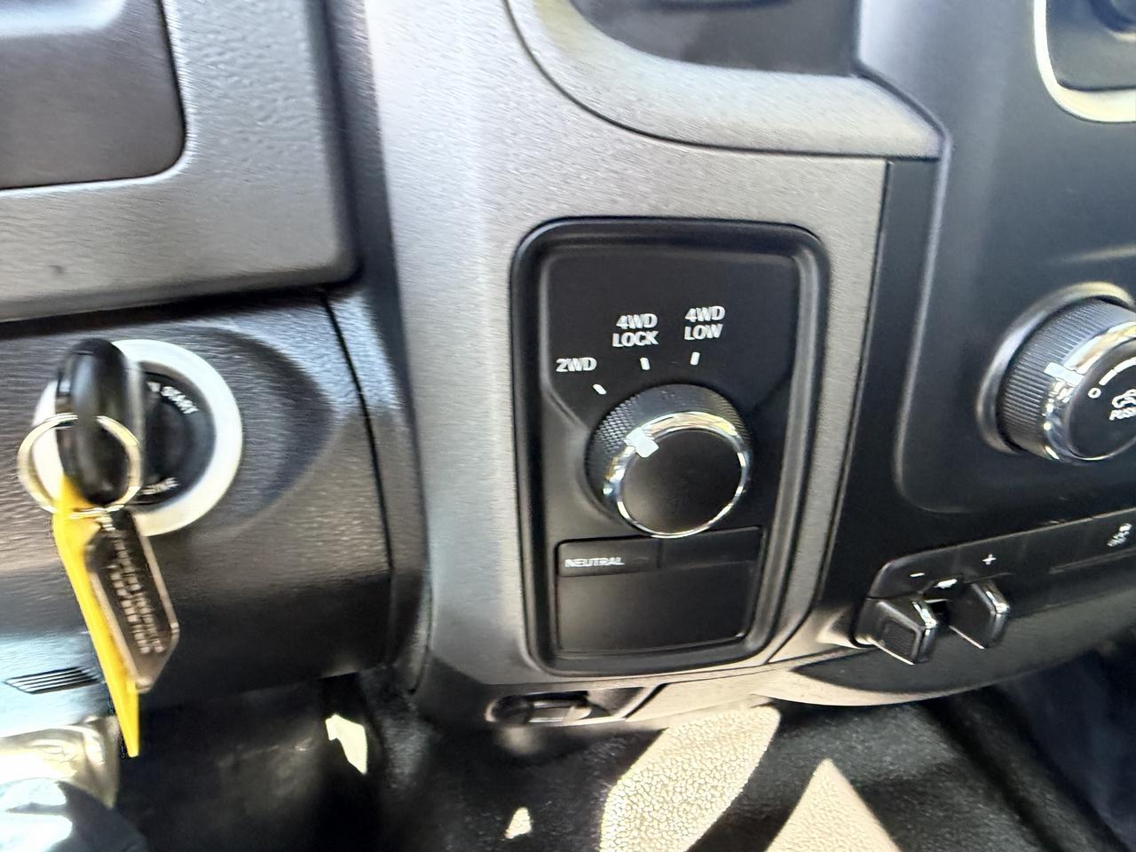 2018 RAM 2500 Crew Cab | 6.4L HEMI | Clean CARFAX Photo