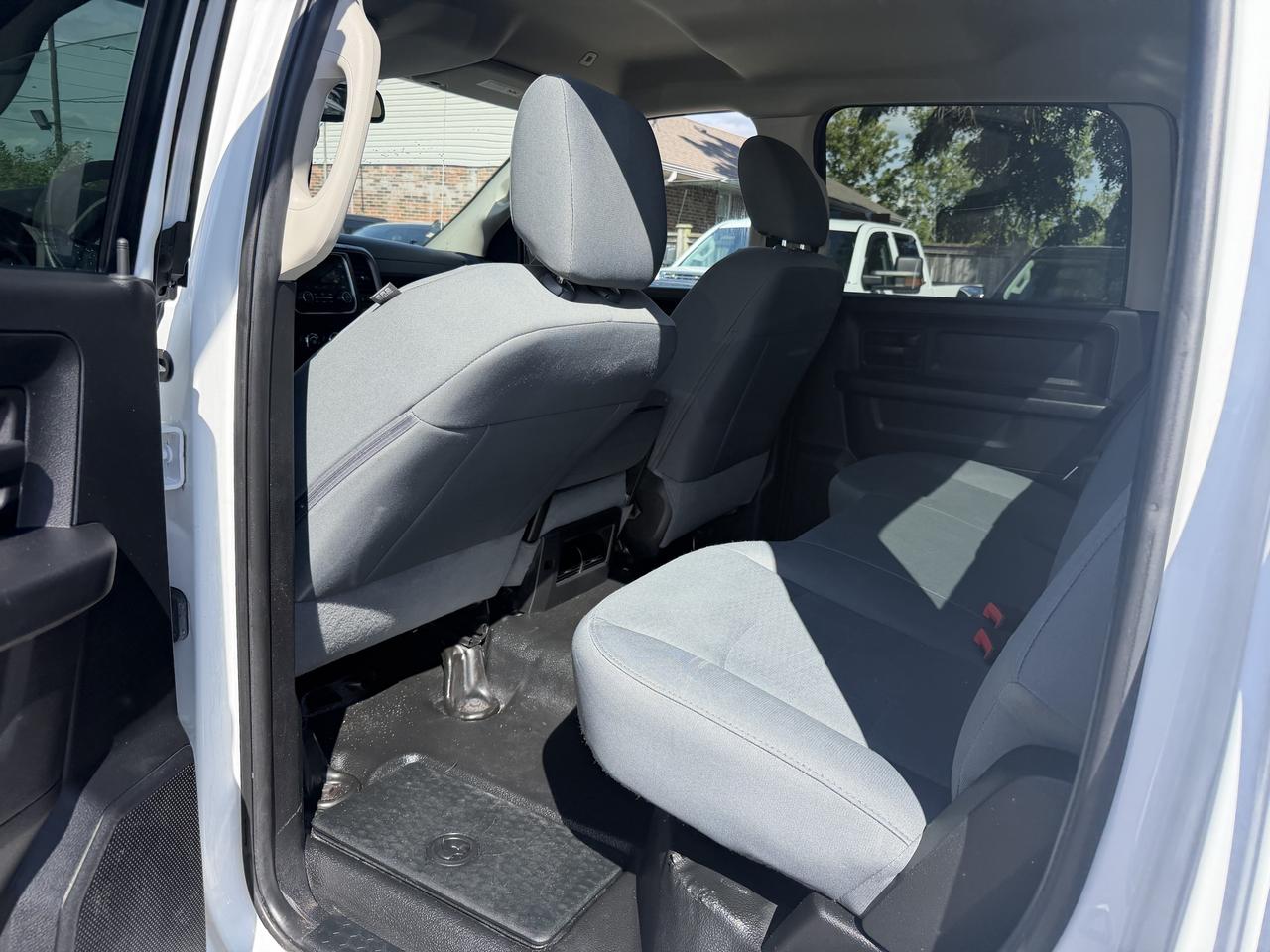 2018 RAM 2500 Crew Cab | 6.4L HEMI | Clean CARFAX Photo