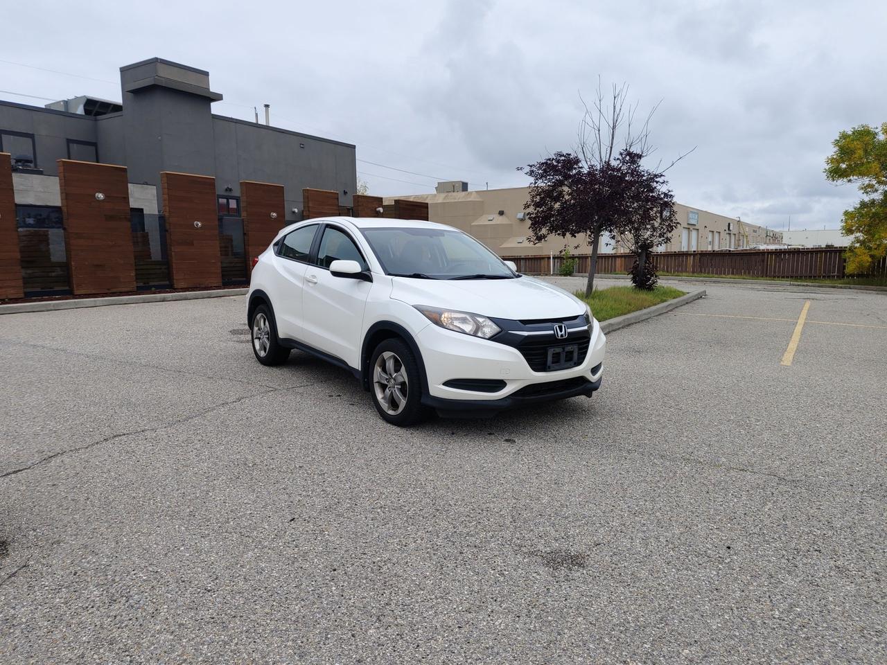 2017 Honda HR-V HR-V - Photo #3