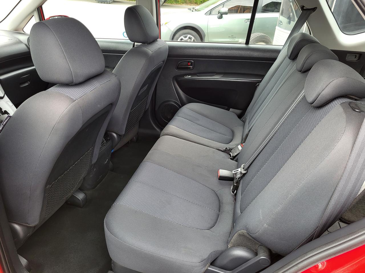 2012 Kia Rondo EX Photo