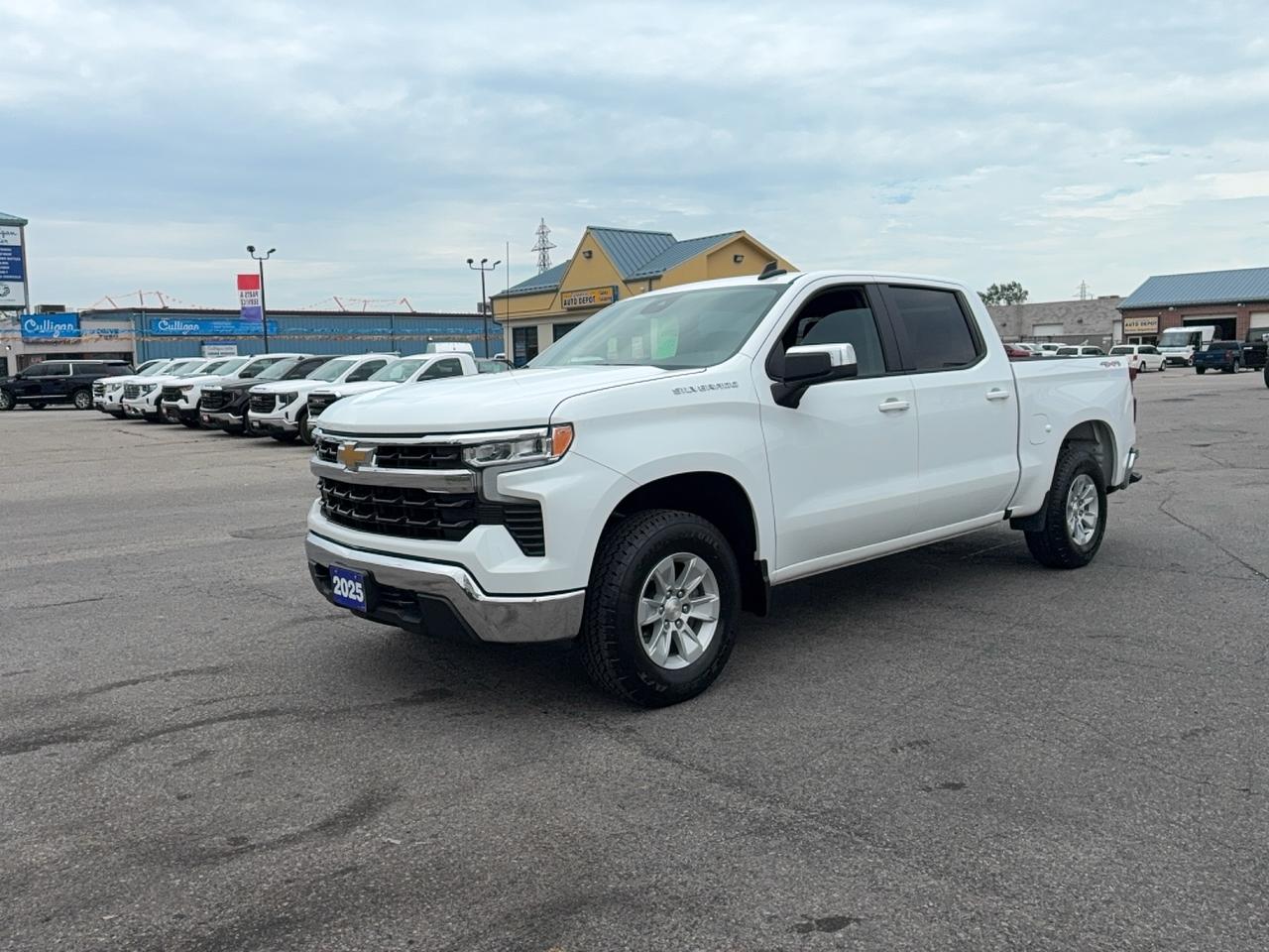 2025 Chevrolet Silverado 1500 LT 4WD CrewCab 5.3L8cylGas 5'9"Box - Photo #1