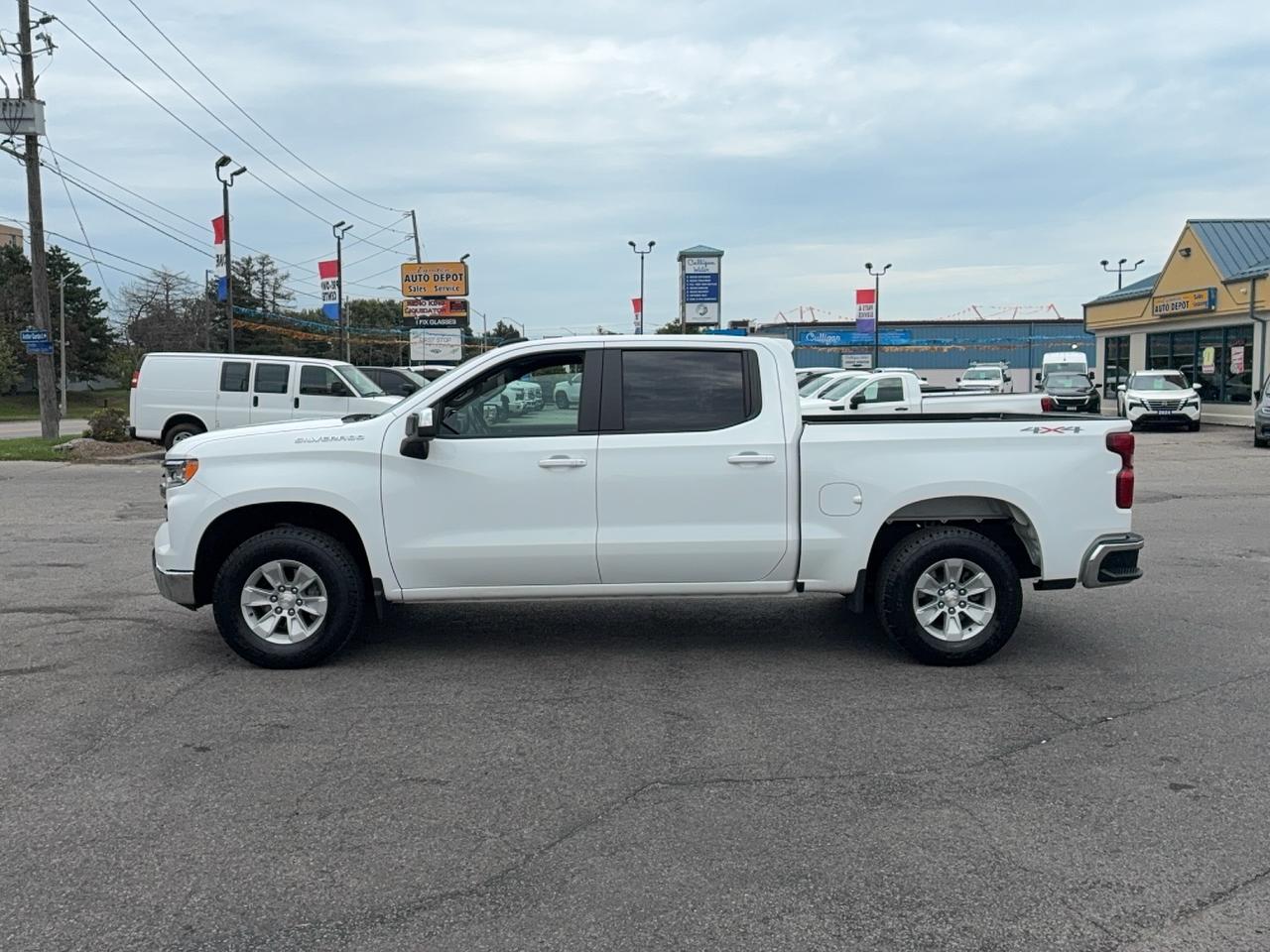 2025 Chevrolet Silverado 1500 LT 4WD CrewCab 5.3L8cylGas 5'9"Box Photo