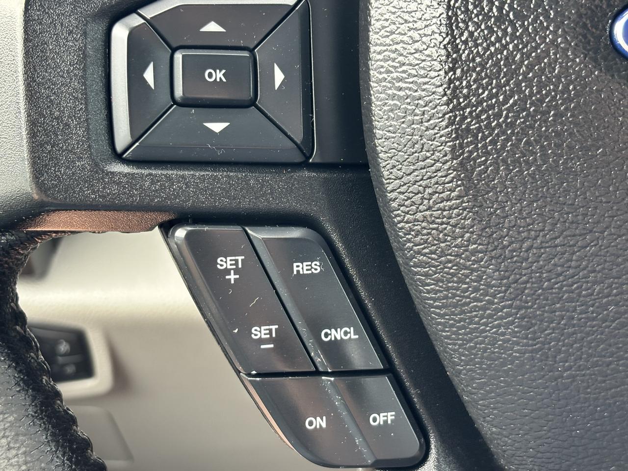 2016 Ford F-150 XLT Photo