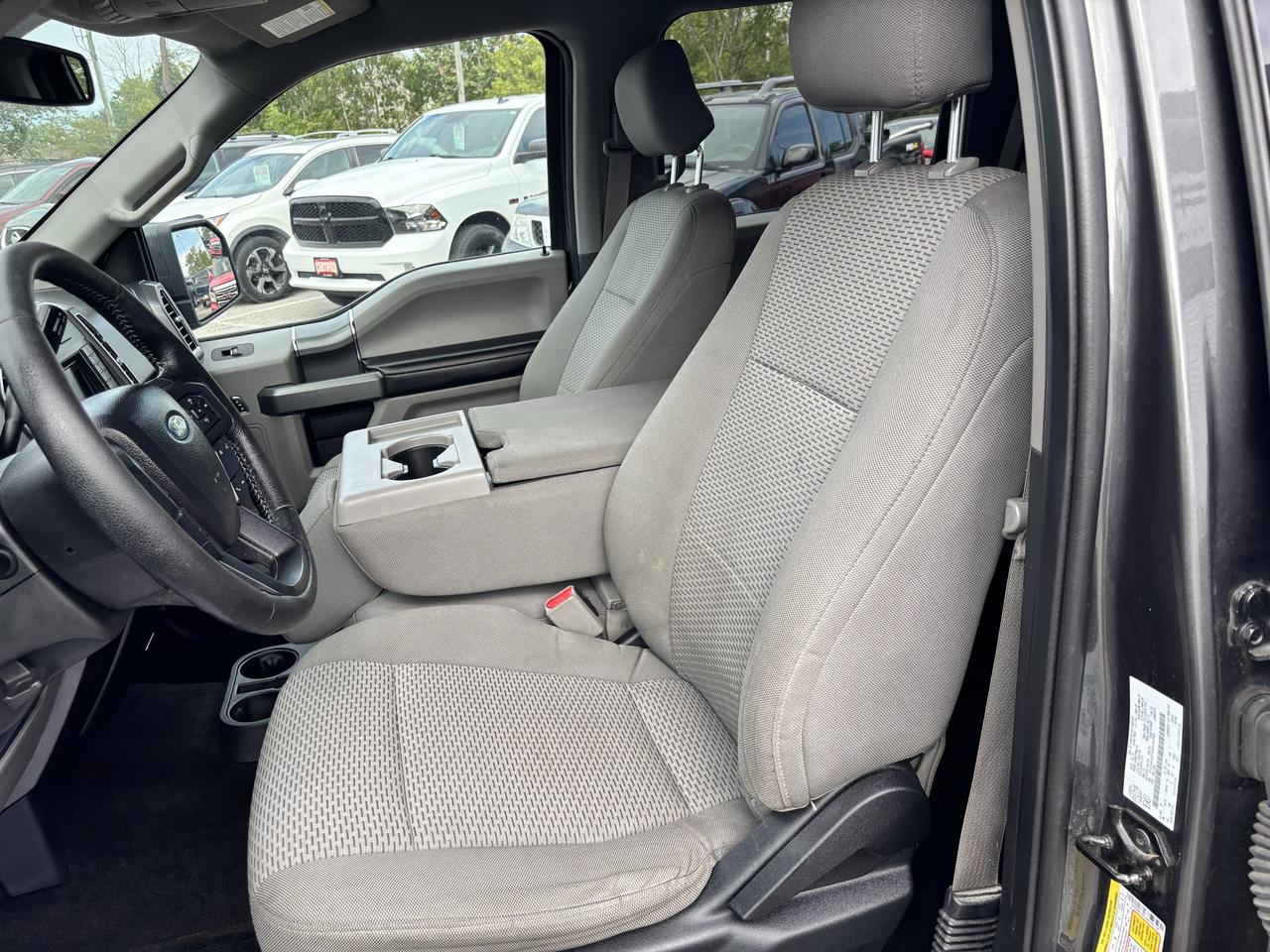 2016 Ford F-150 XLT Photo