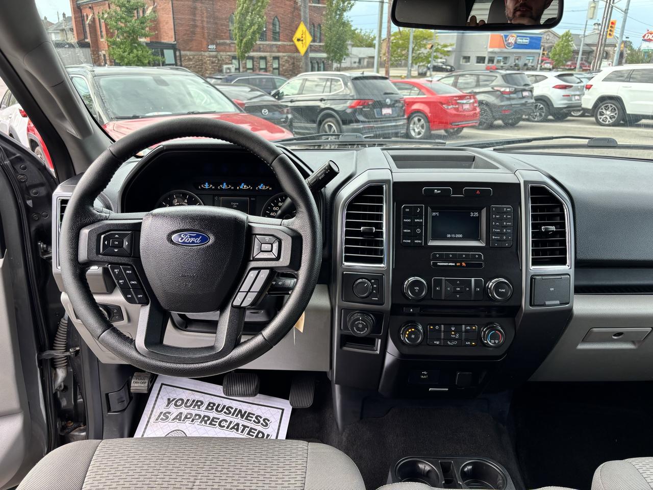 2016 Ford F-150 XLT Photo