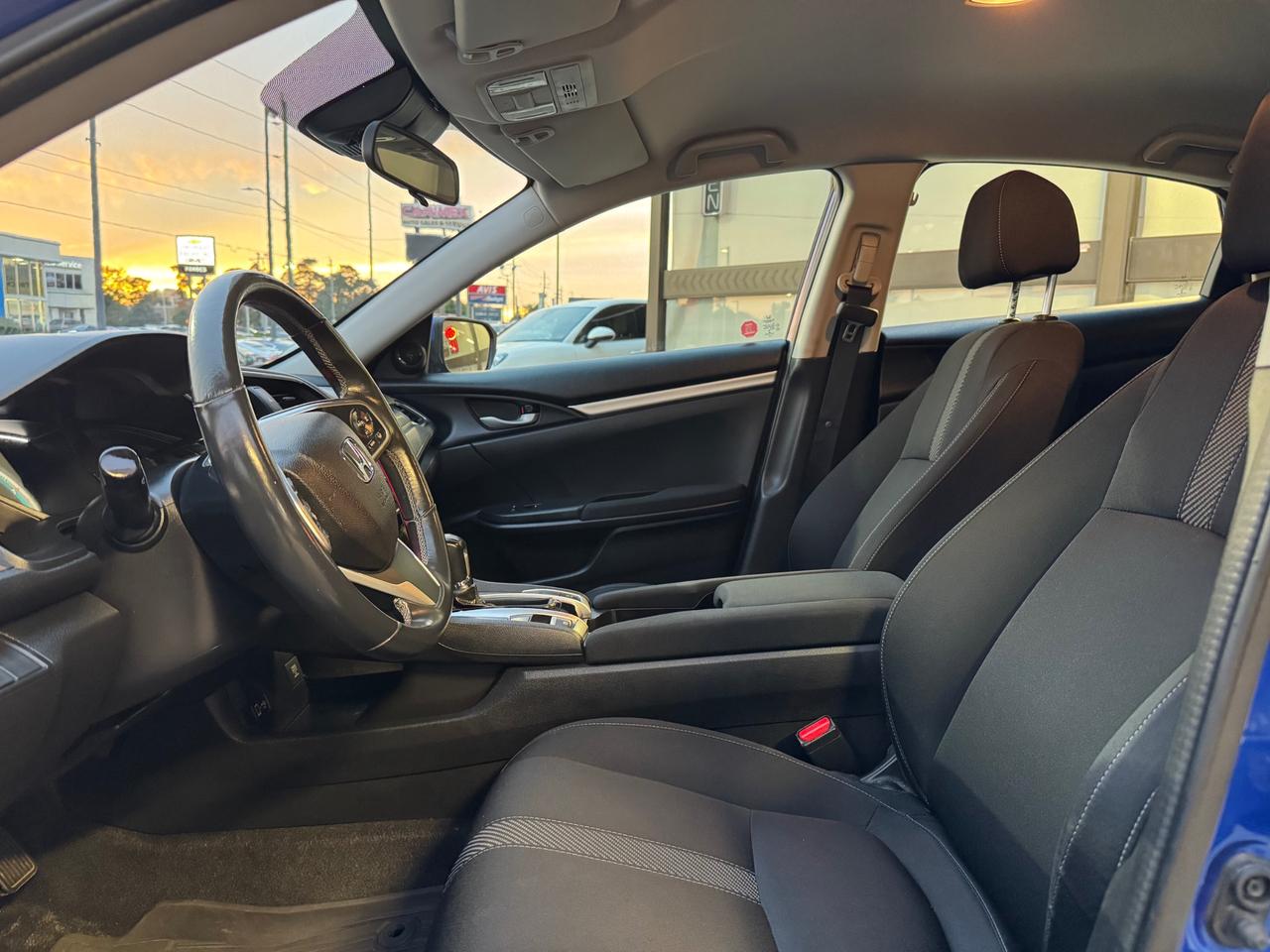 2018 Honda Civic SE One Owner | Accident Free | Apple Car Play Photo