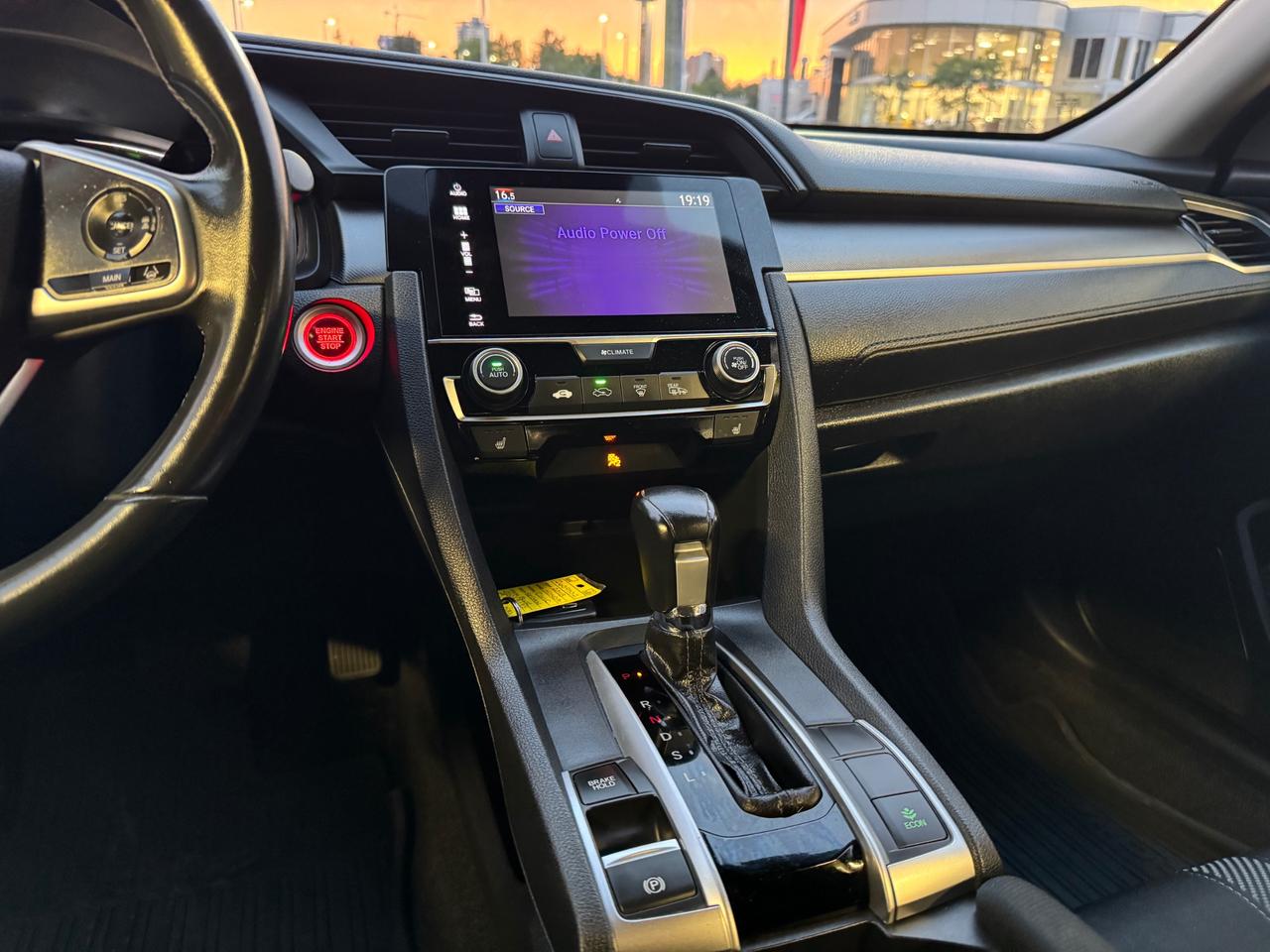 2018 Honda Civic SE One Owner | Accident Free | Apple Car Play Photo