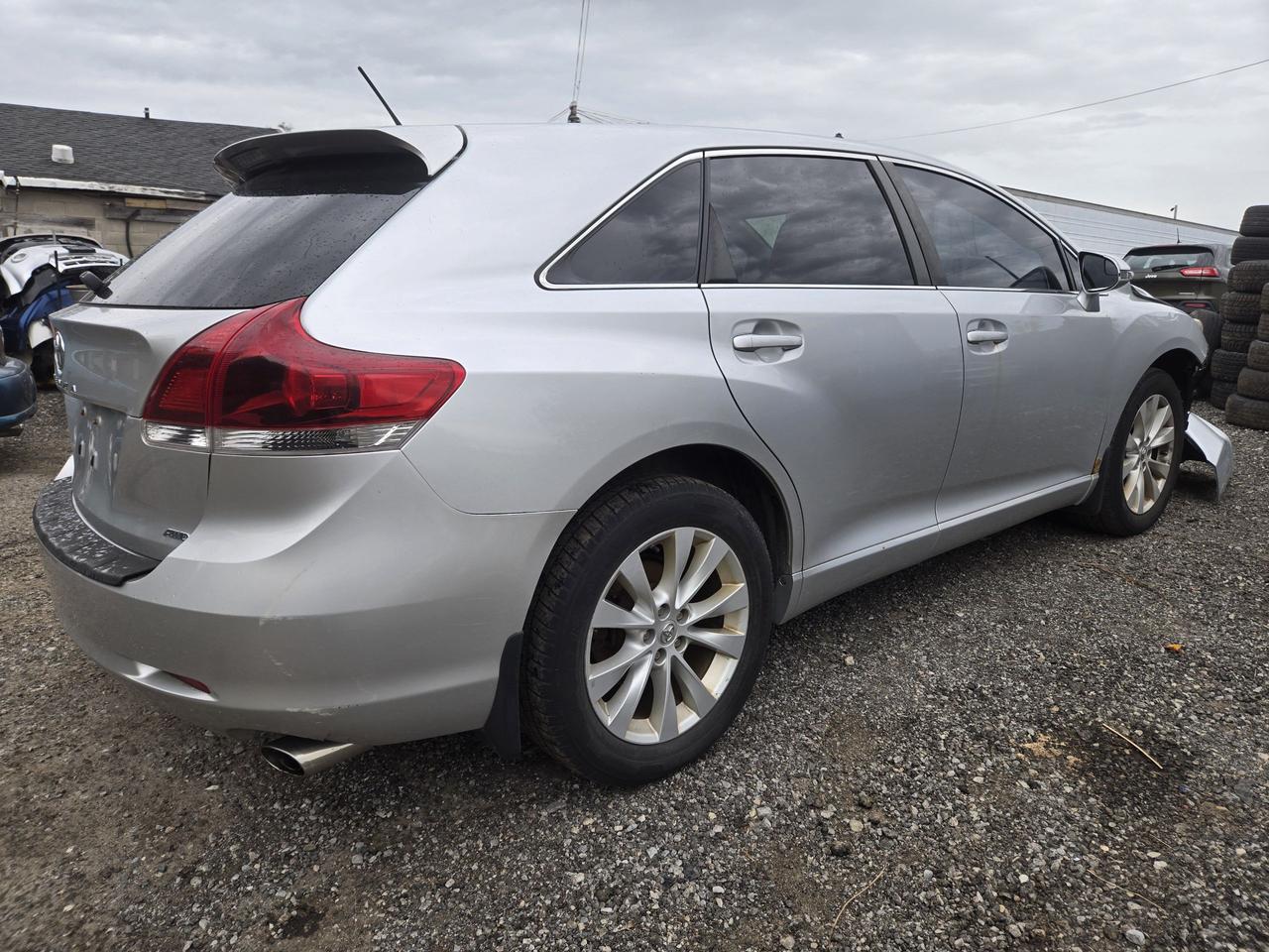 2013 Toyota Venza  - Photo #4