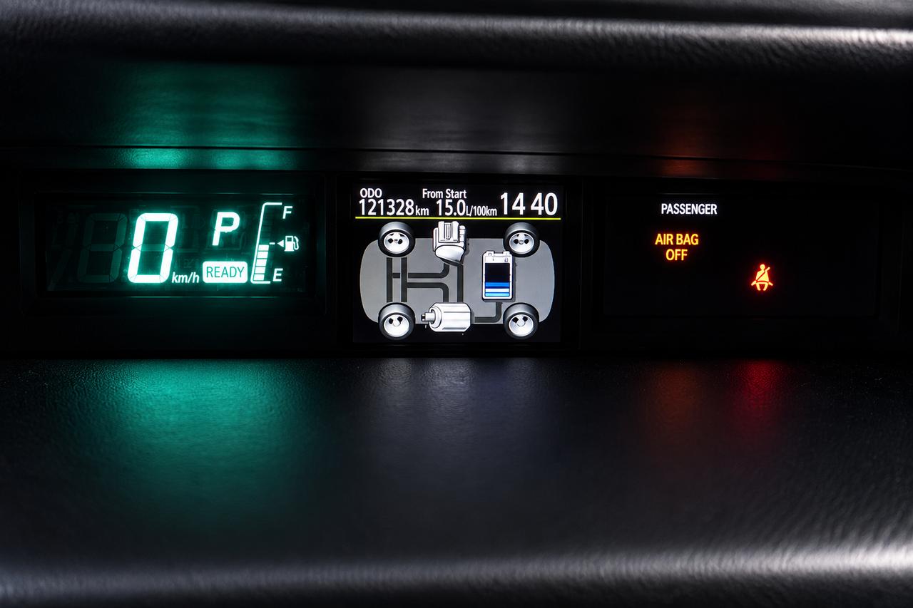 2013 Toyota Prius c TECHNOLOGY,ONE OWNER,WELL MAINTAINED Photo