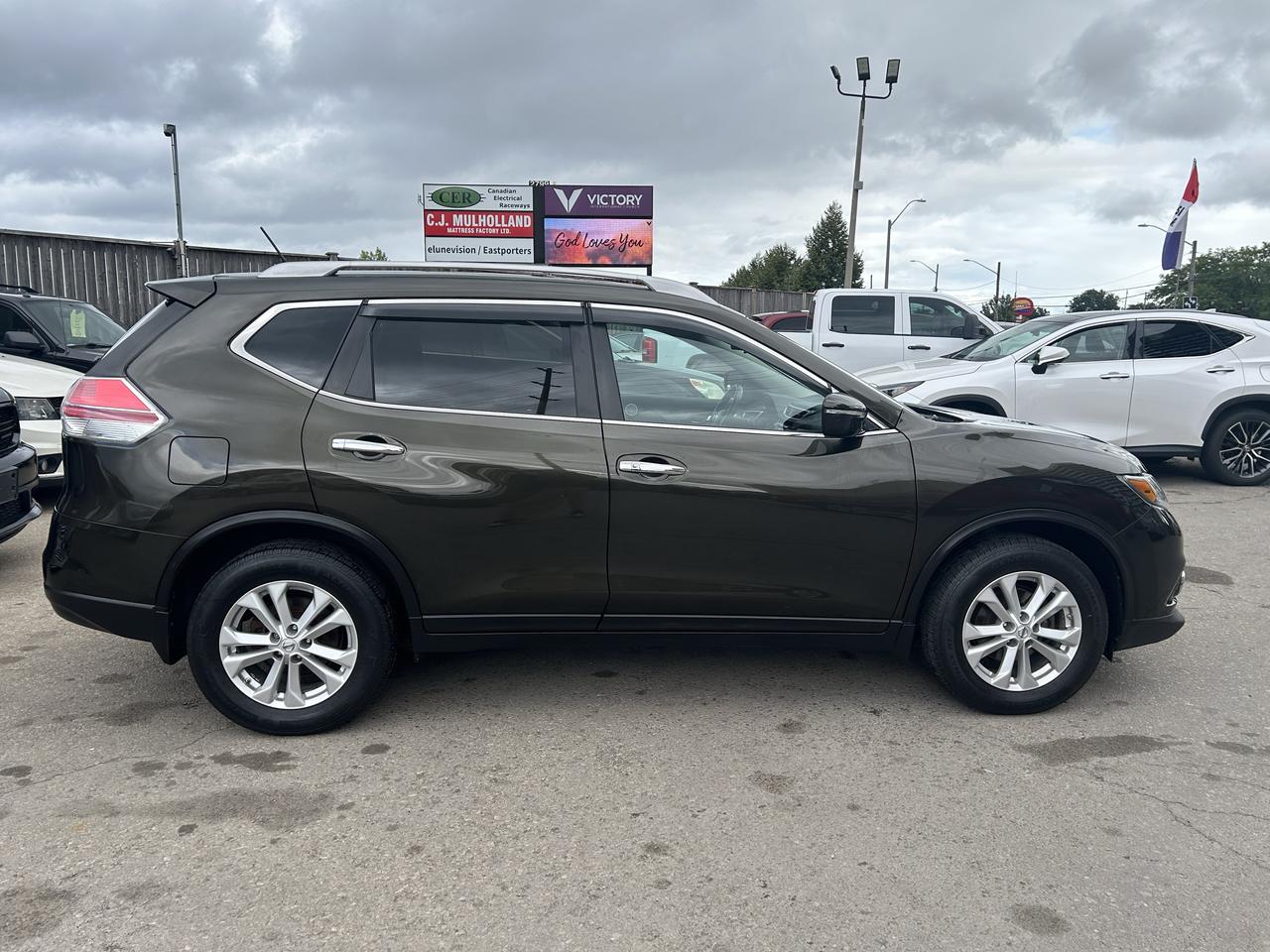 2014 Nissan Rogue S Photo