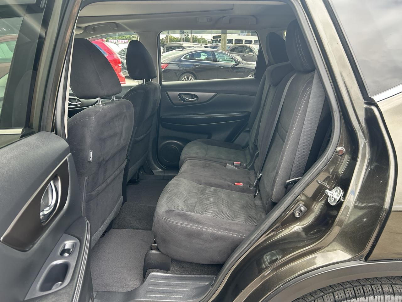 2014 Nissan Rogue S Photo