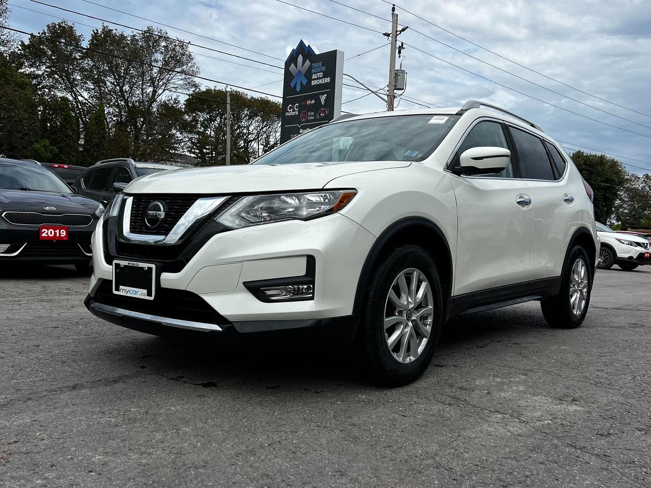 2018 Nissan Rogue AWD SV - Photo #3