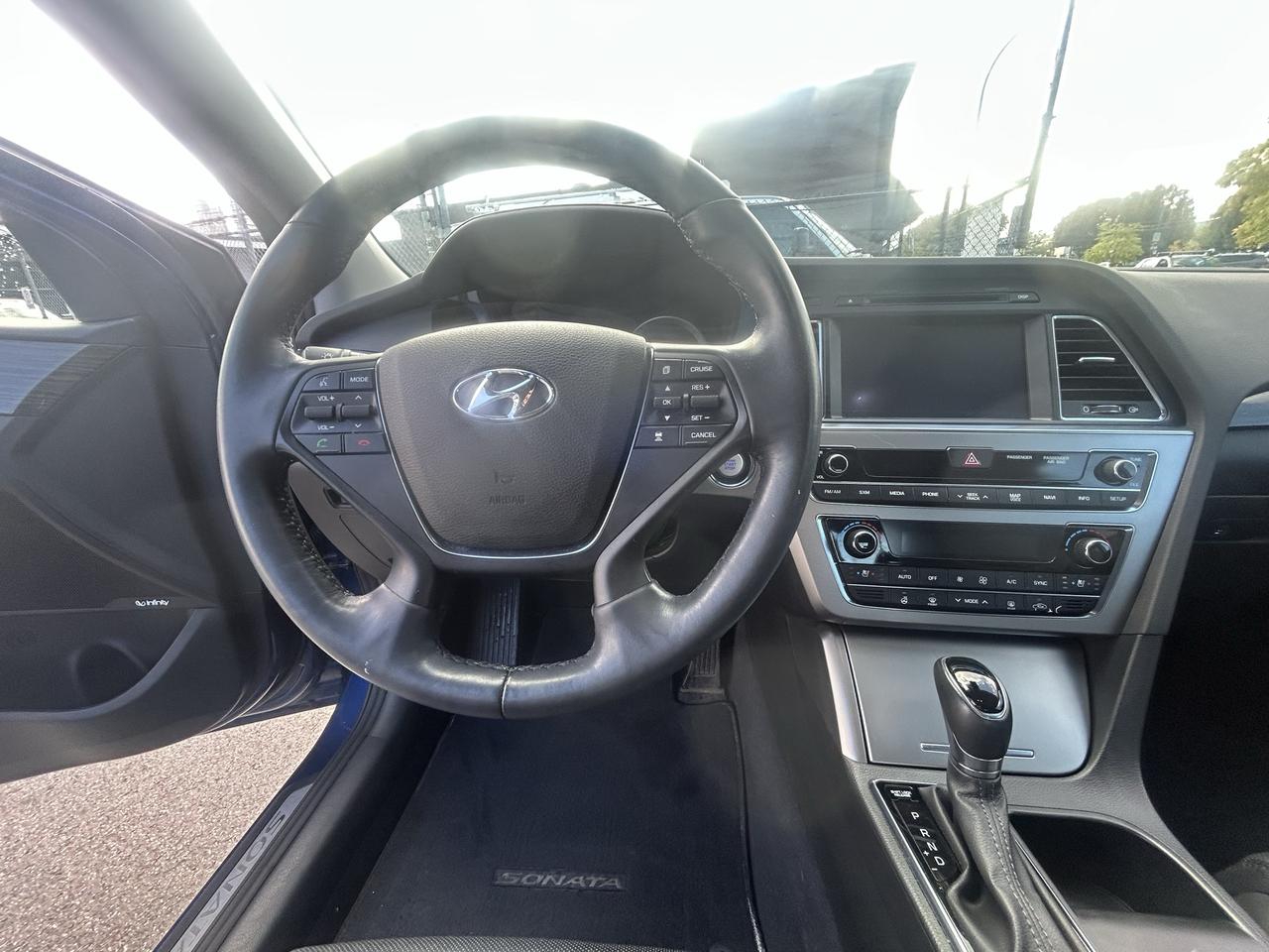 2015 Hyundai Sonata 2.4L Limited - Photo #11