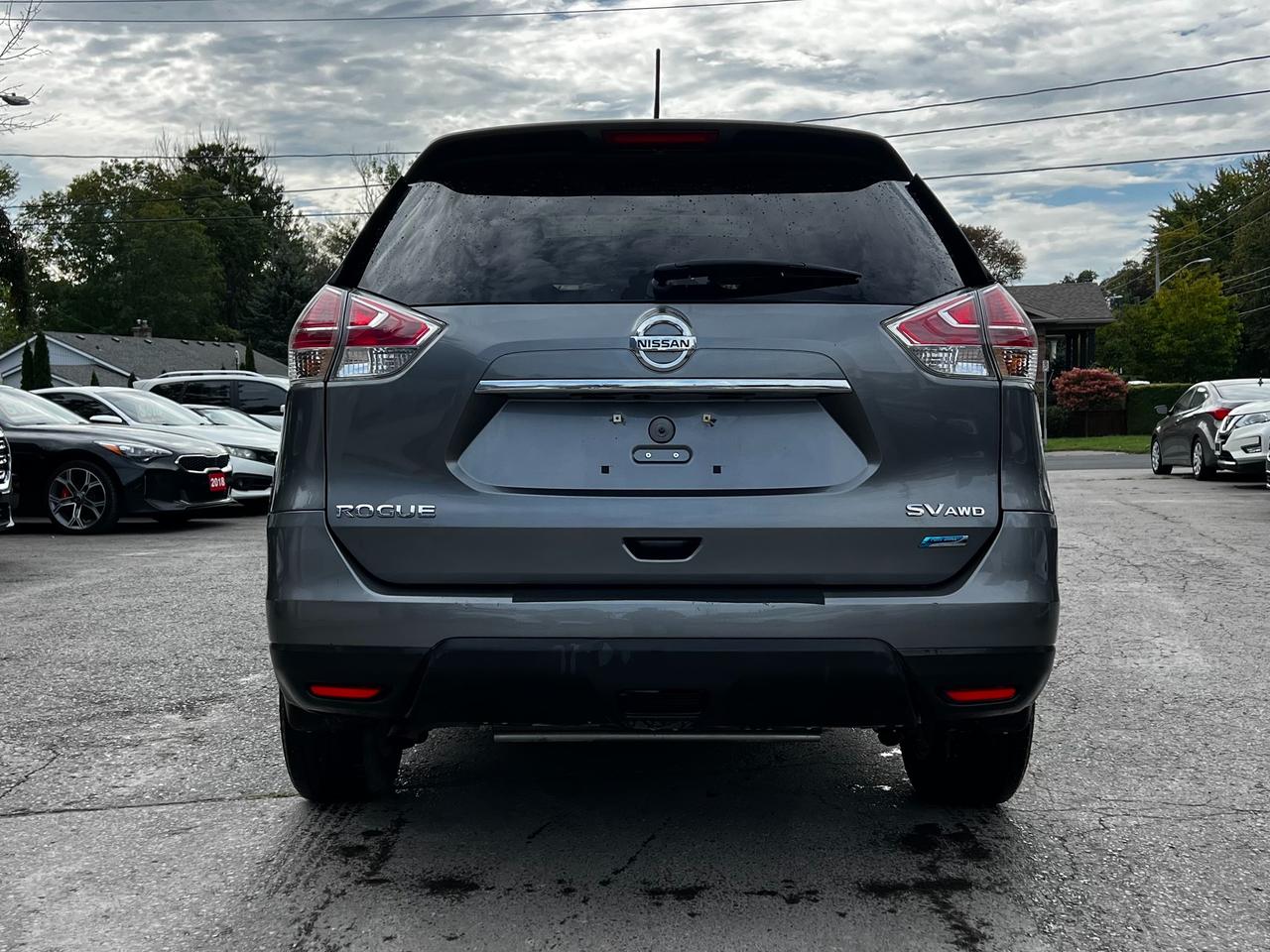 2015 Nissan Rogue AWD 4dr SV Photo