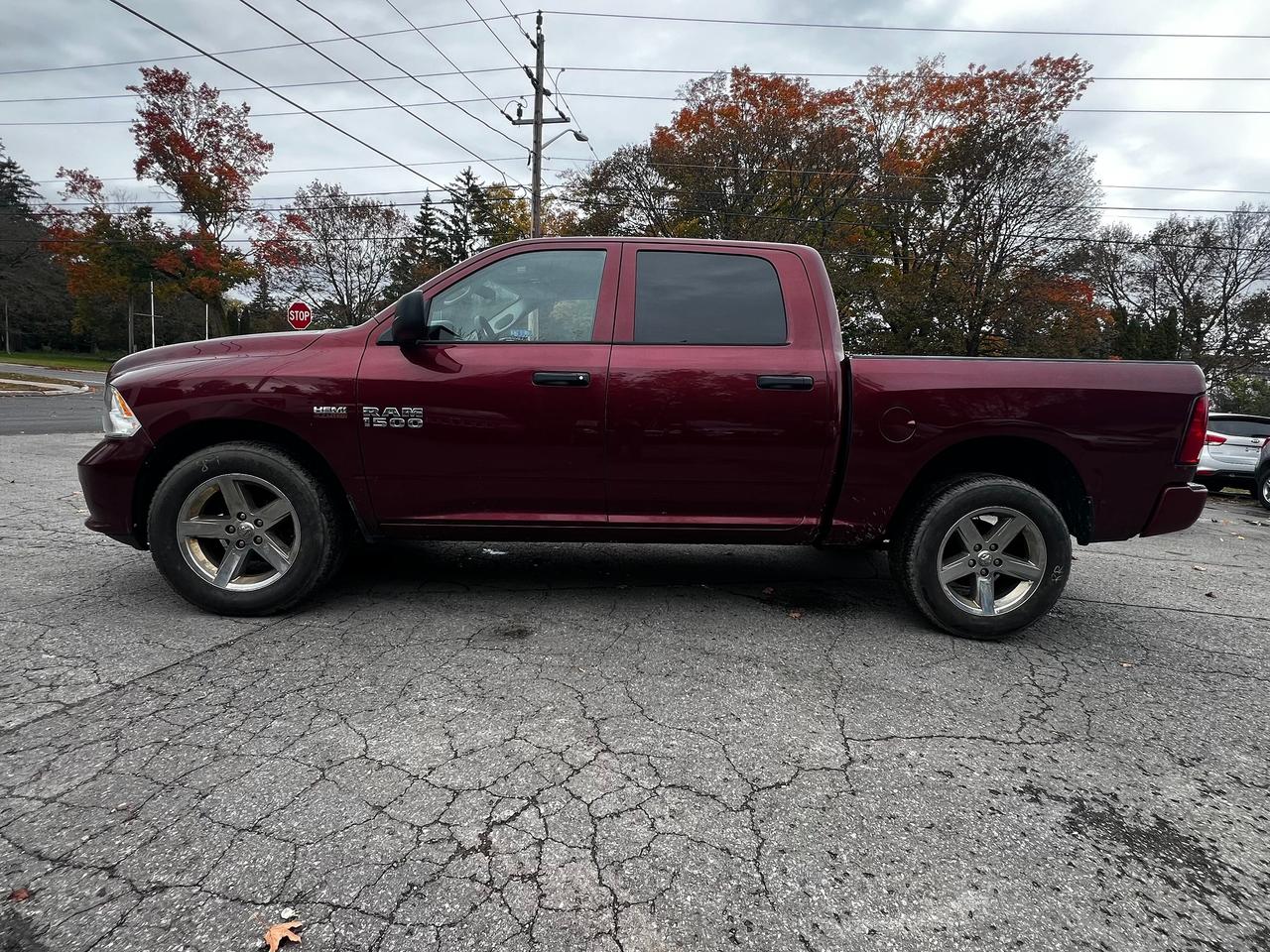 2017 RAM 1500 4WD Crew Cab 140.5" Express *Ltd Avail* Photo
