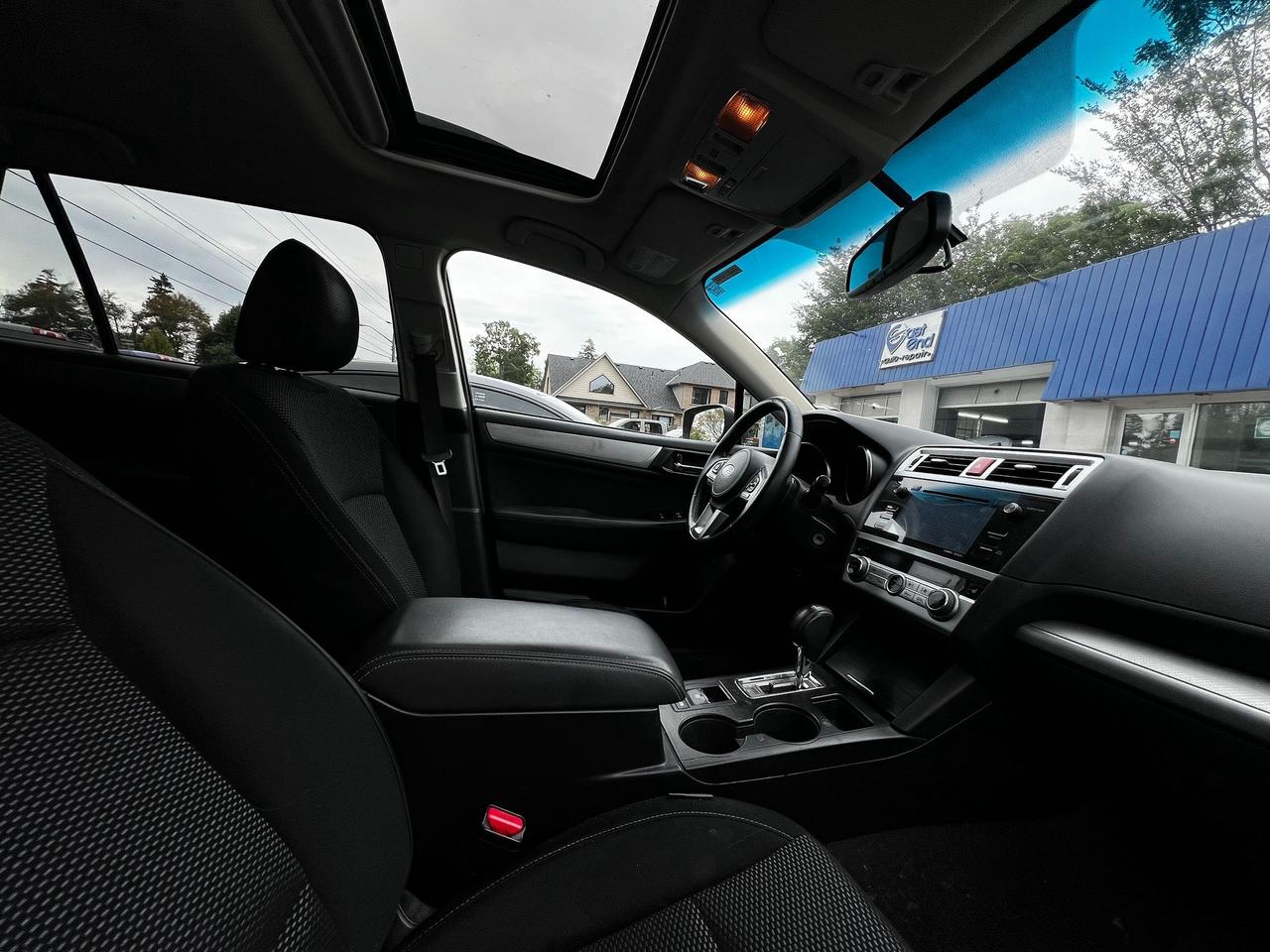 2017 Subaru Outback 3.6R Touring Photo