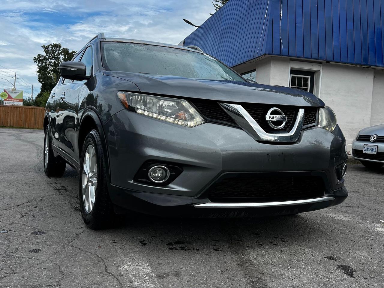 2015 Nissan Rogue AWD 4dr SV - Photo #1