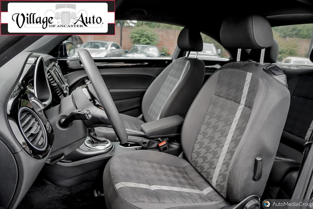 2018 Volkswagen Beetle Trendline AUTO Photo
